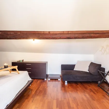 Apartment Rooftop Con Terrazzo Su Via Delle Volte Ferrara