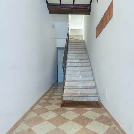 Appartamento Rooftop Con Terrazzo Su Via Delle Volte Ferrara