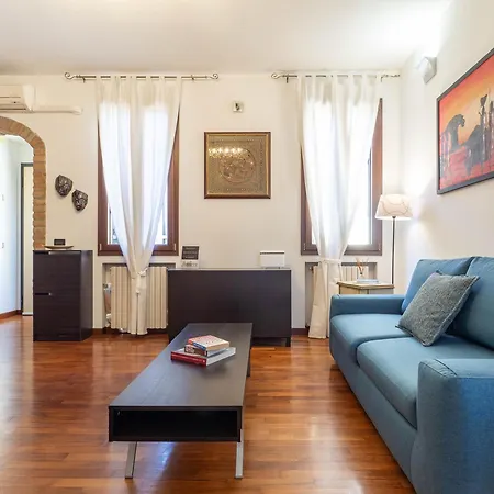 Apartament Rooftop Con Terrazzo Su Via Delle Volte Ferrara